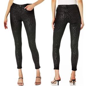 SKINNY GIRL Black High Rise Skinny Jeans!